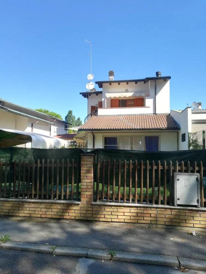 Charming House In Marina Di Ravenna With Fenced Garden Villa Buitenkant foto